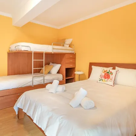 Apartament Dina's At